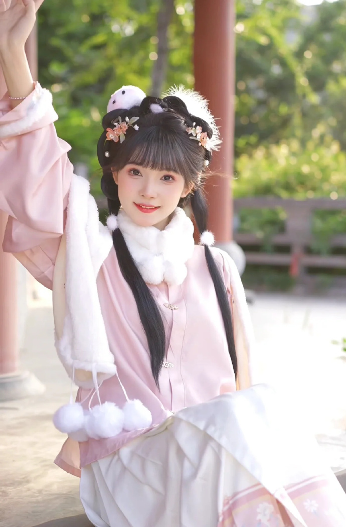暑期档电视剧排行：百花杀第六，野狗骨头第九，第一剧热度飙升